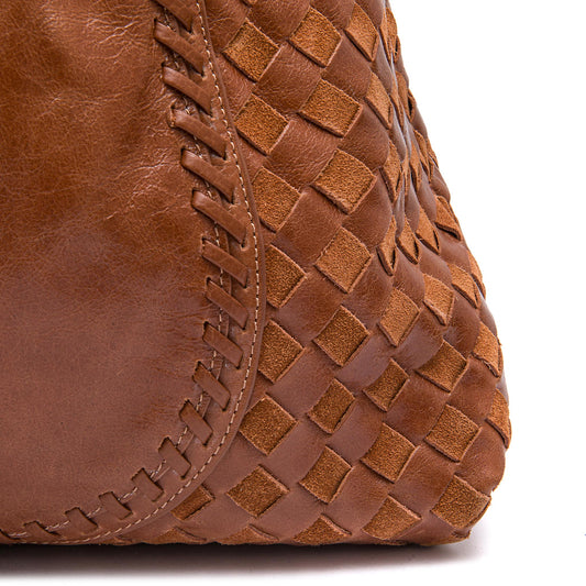 BOLSA HOBO ÍSIS WOVEN MAXI COURO TRESSÊ PECAN