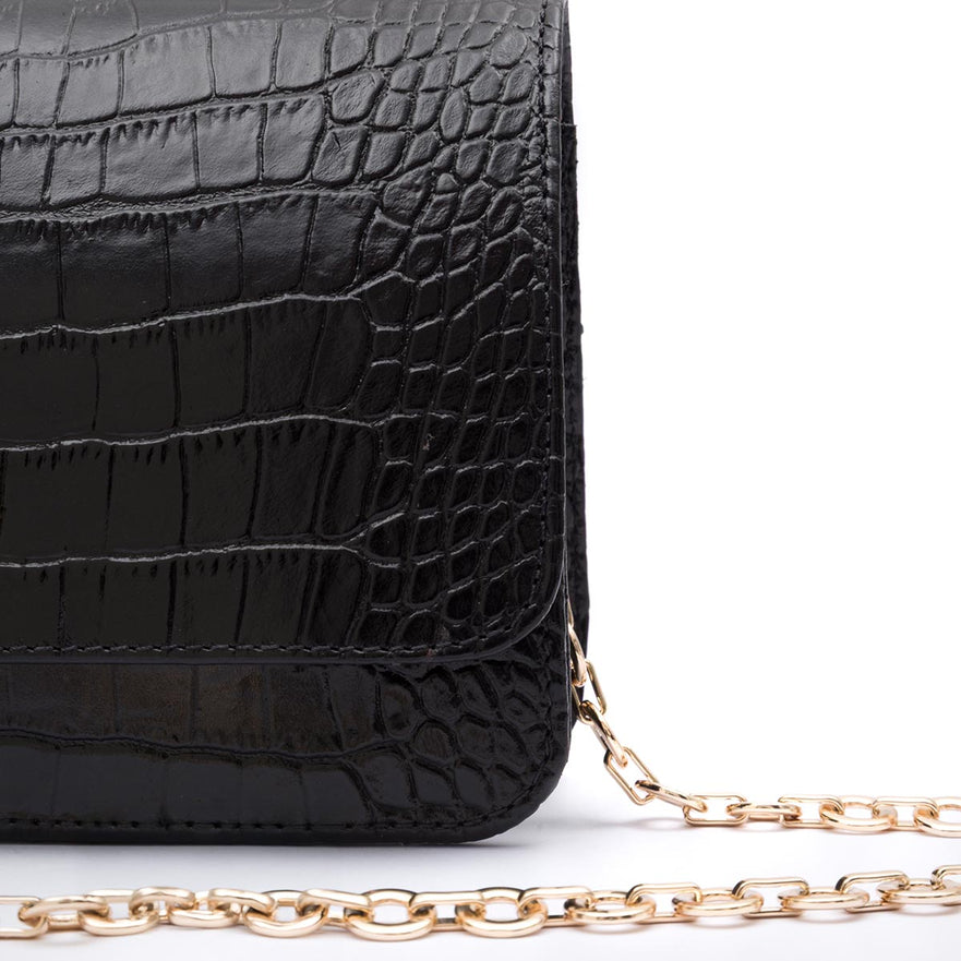 BOLSA CARTEIRA COM CORRENTE TRANSVERSAL FOREVER NEW CROCO PRETO OURO