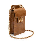 POUCH ANNE COM TAMPA EM COURO CAIMAN MEL OURO