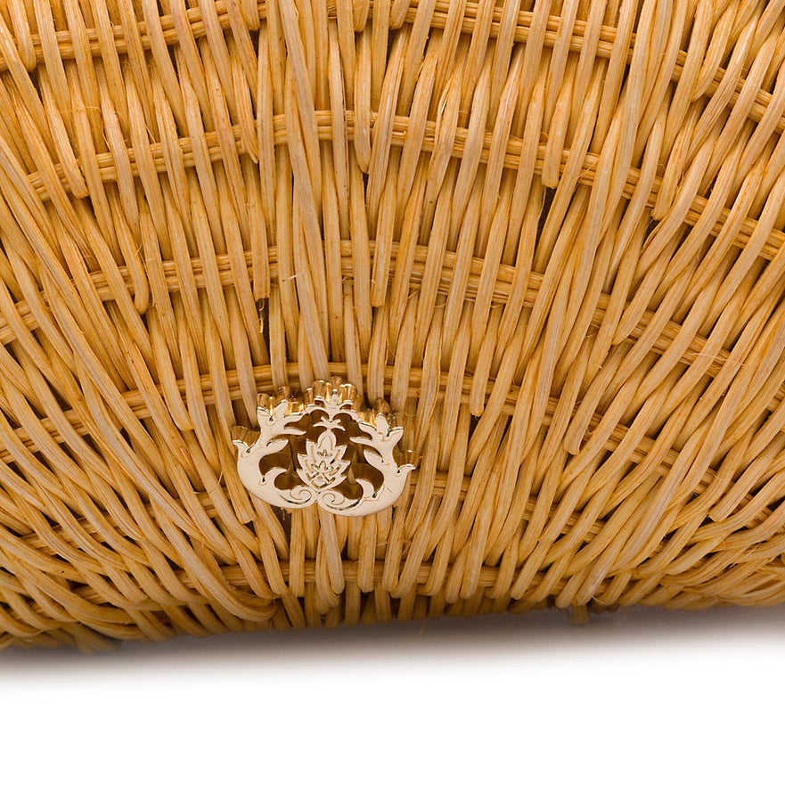 CLUTCH CONCHA AYLA RATTAN NATURAL
