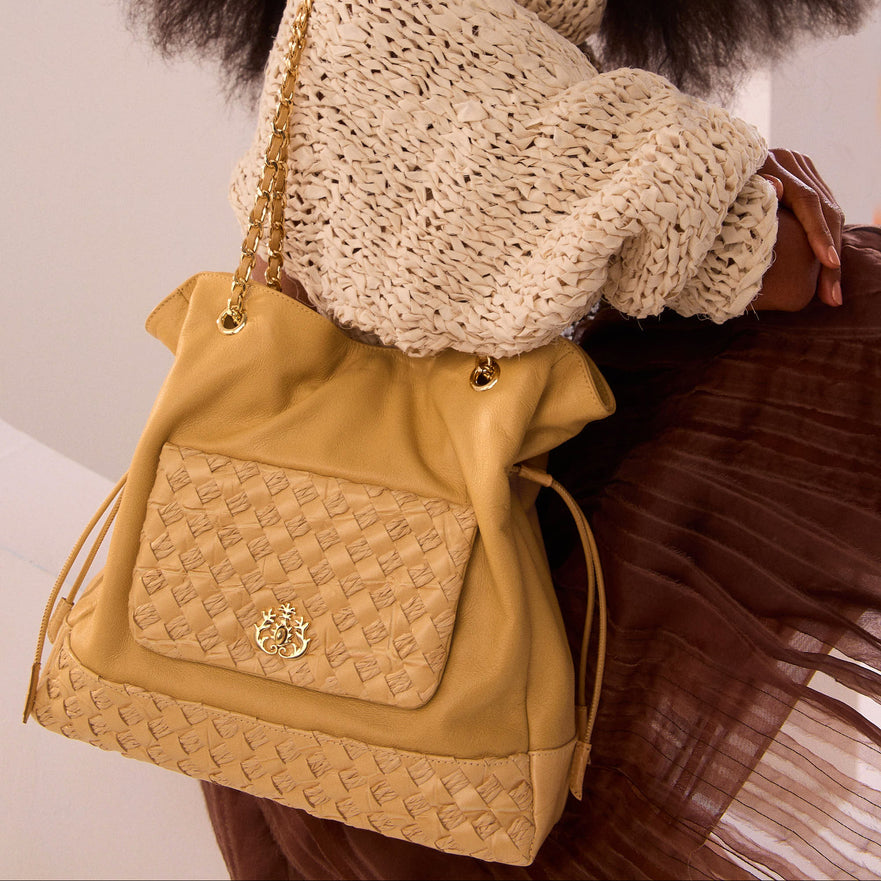 MACADAMIA RAFFIA BRAID DAHLIA TOTE BAG