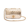 BOLSA BAGUETE ANNE MINI COURO ESCAMAS OURO