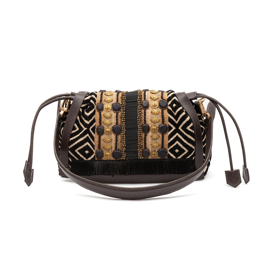 BOLSA FLAP TAPECARIA BORDADA