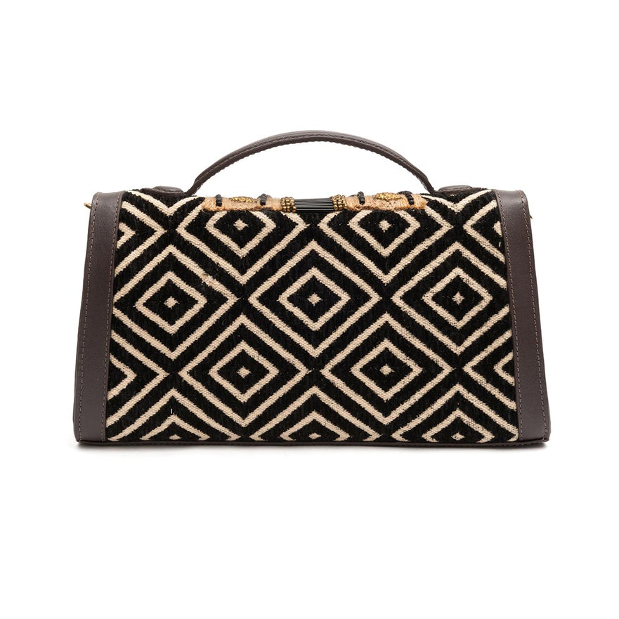 BOLSA TOP HANDLE TAPECARIA BORDADA
