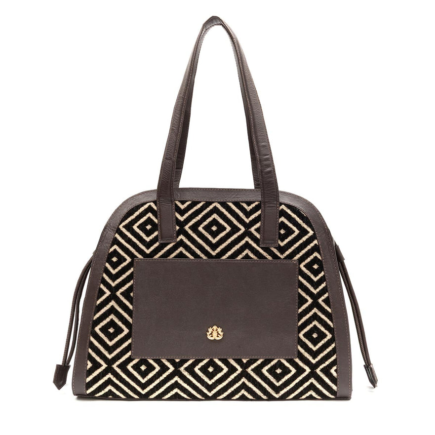 BOLSA TOTE TAPEÇARIA BORDADA PRETO