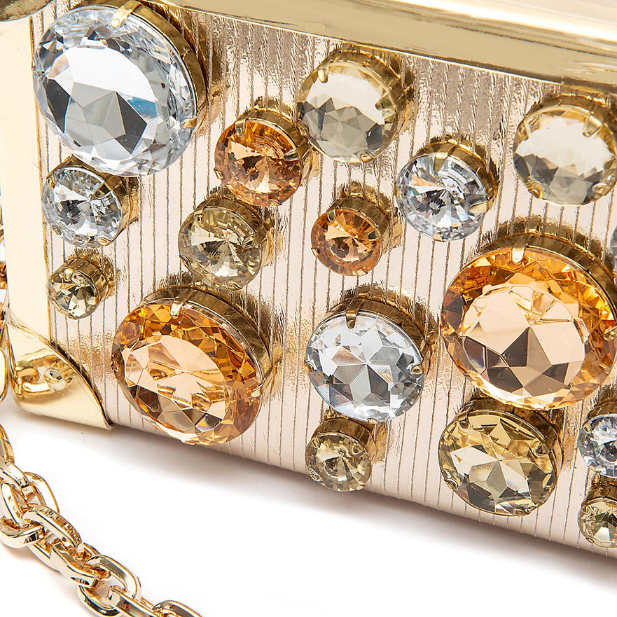 CLUTCH  TRUNK EM COURO METALIZADO COM CRISTAIS OURO