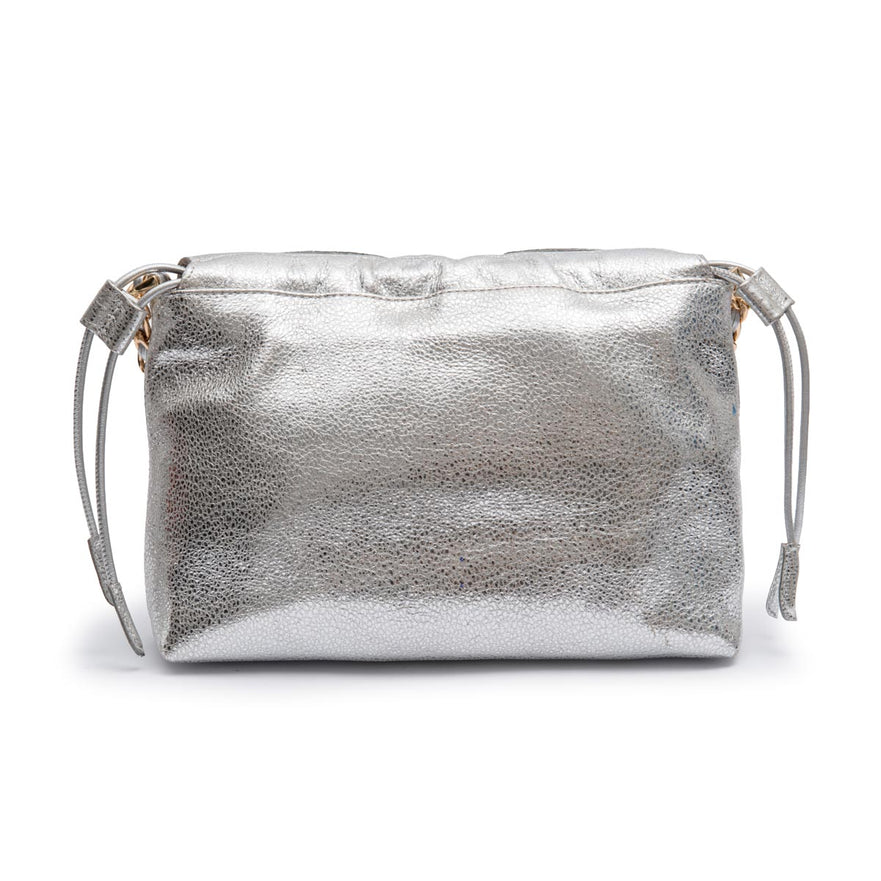 BOLSA PATCH  SCALE FLAP MAREA GRANDE COURO PRATA