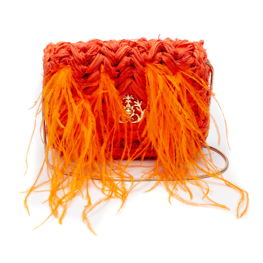 Mini Bolsa em Croche e Plumas Laranja